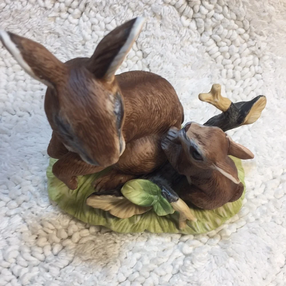 Ceramic Bunnies Mom and Baby Bunny. Very Good Used Condition